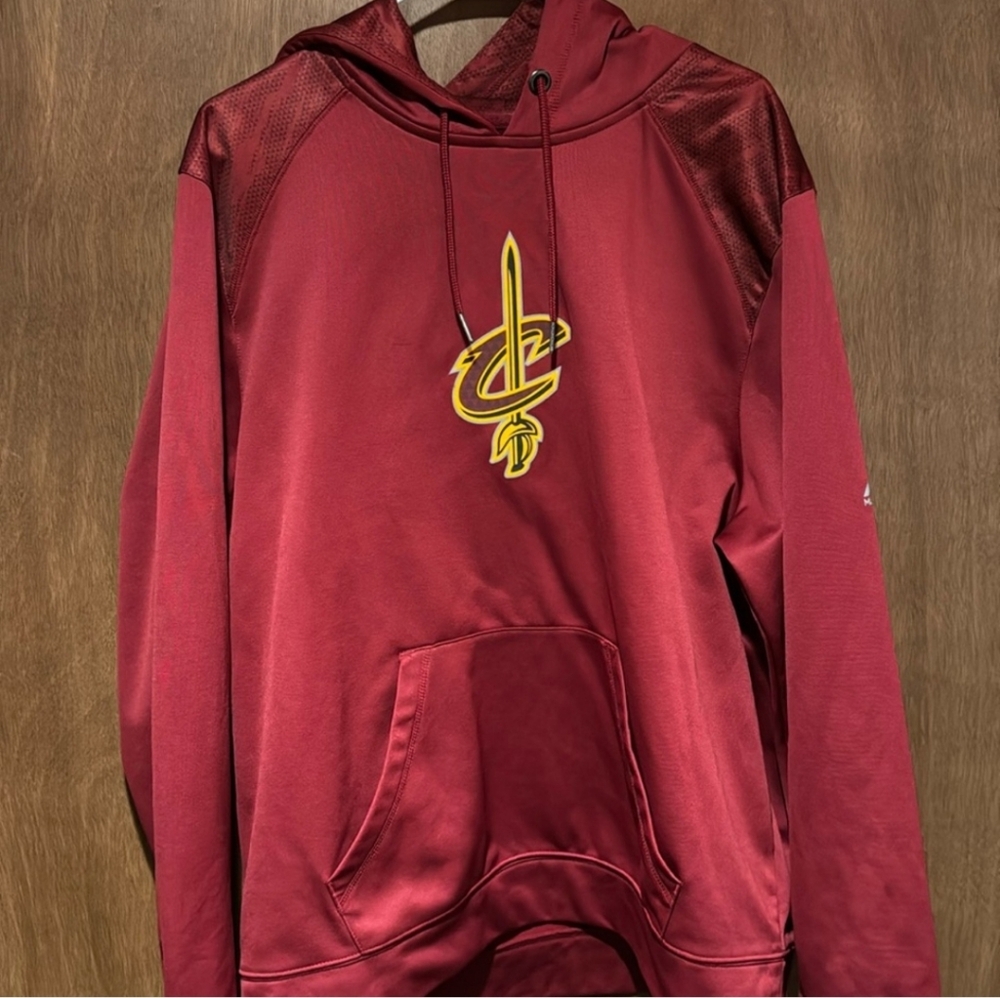 XL Majestic Cavs Hoodie